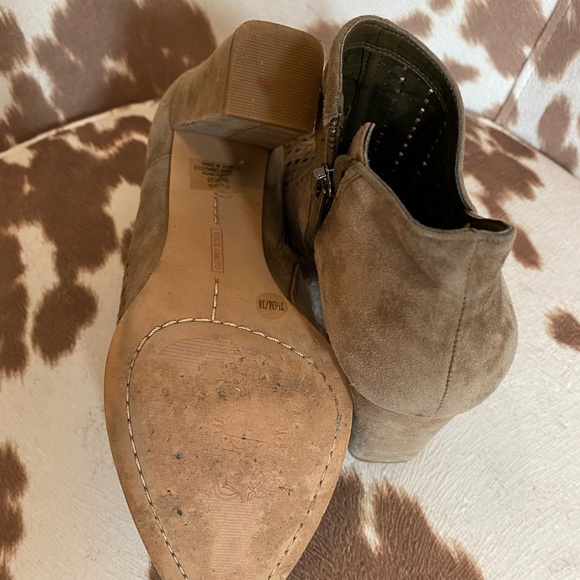 Vince Camuto Booties - Picture 4 of 4